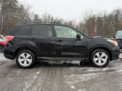 Used 2015 Subaru Forester 2.5i Premium w/ All-Weather Package image 11