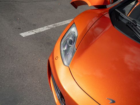 Used 2012 McLaren MP4-12C Coupe image 14