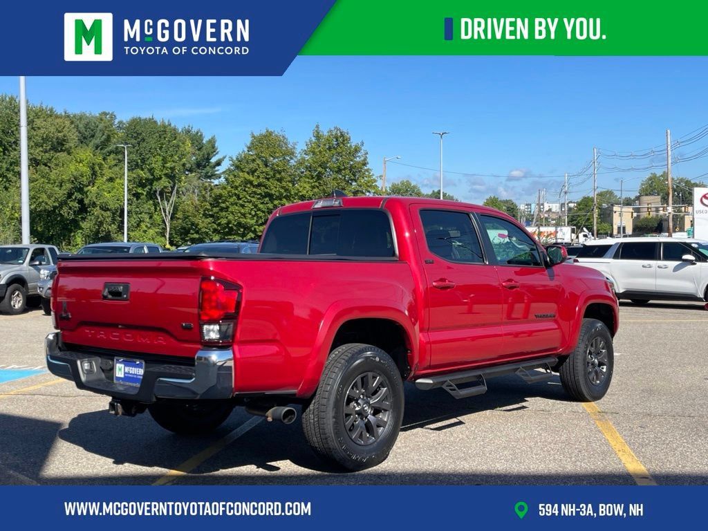 Used 2023 Toyota Tacoma SR5 AWD/4WD image 5