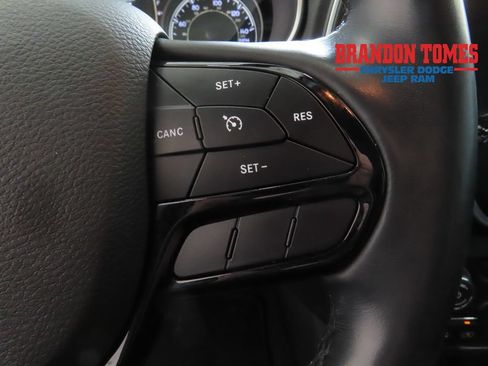 Used 2021 Jeep Cherokee Latitude Plus FWD image 13