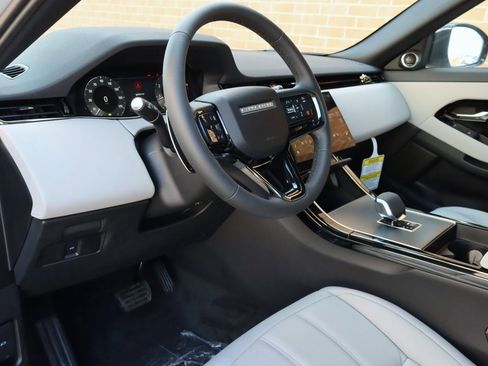 Used 2026 Land Rover Range Rover Evoque S image 15