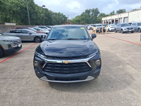 Used 2025 Chevrolet Blazer LT FWD image 5