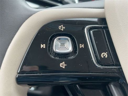 Used 2022 Lincoln Corsair AWD w/ Equipment Group 101A image 16