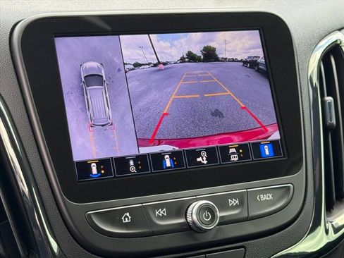 Used 2024 Chevrolet Equinox RS w/ RS Leather Package FWD image 25