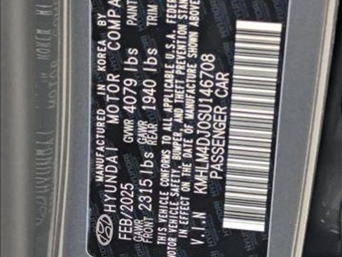New 2025 Hyundai Elantra SEL image 22