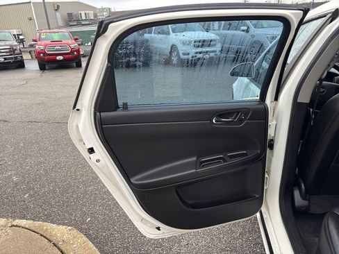 Used 2008 Chevrolet Impala LTZ image 24