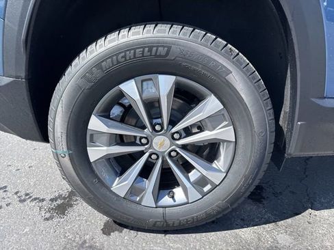 New 2026 Chevrolet Equinox LT AWD/4WD image 9