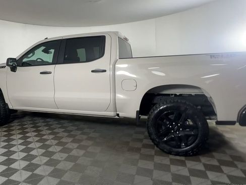 New 2026 Chevrolet Silverado 1500 Custom Trail Boss w/ LPO, Dark Essentials Package image 6