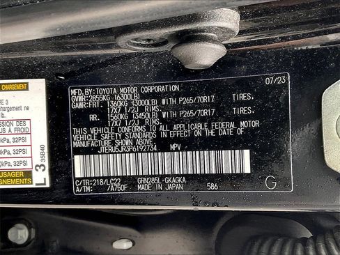 Used 2023 Toyota 4Runner TRD Off-Road Premium image 32