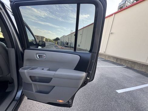 Used 2011 Honda Pilot EX-L image 25