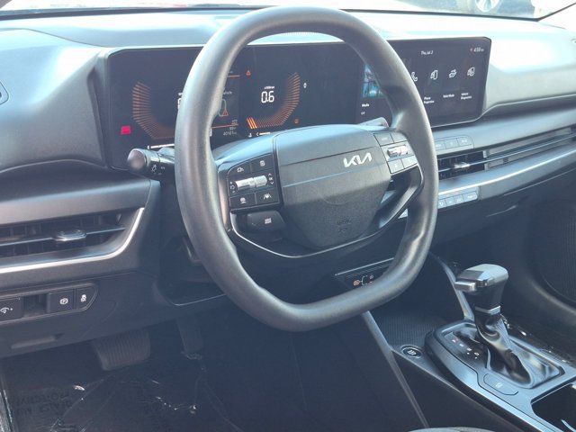 Used 2025 Kia K4 FWD image 14