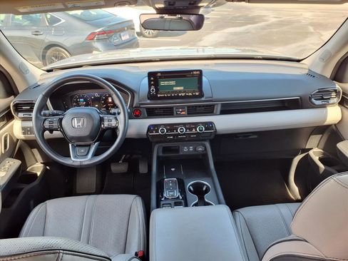 Used 2024 Honda Pilot Elite image 28