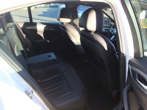 Used 2019 BMW 540i xDrive 540i xDrive w/ M Sport Package image 16