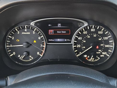Used 2020 Nissan Pathfinder SV FWD image 21