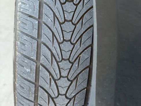 Used 2018 Cadillac Escalade ESV Platinum image 18