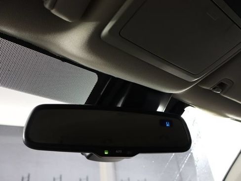 Used 2018 Toyota Tacoma SR5 RWD image 22