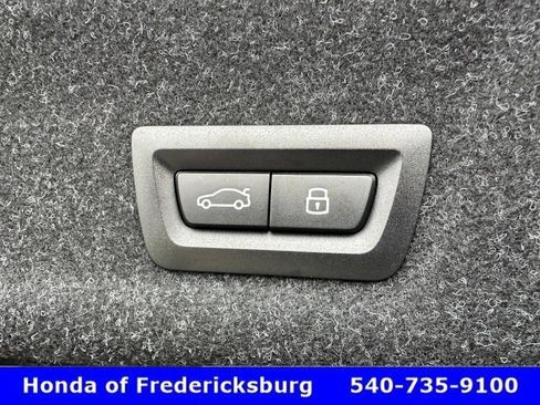 Used 2025 BMW M3 Competition image 43