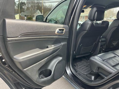 Used 2015 Jeep Grand Cherokee Limited image 21