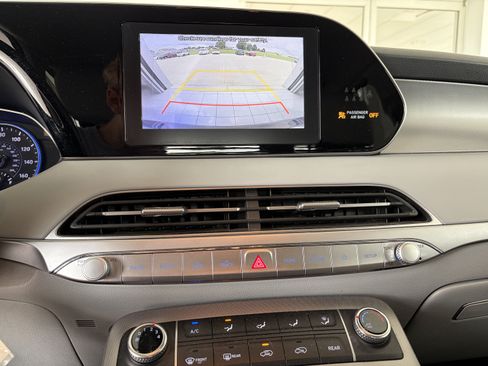 Used 2020 Hyundai Palisade SE FWD image 15