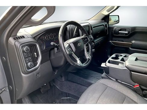 Used 2019 Chevrolet Silverado 1500 RST image 14