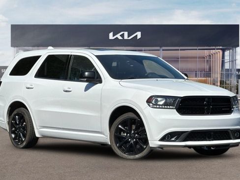 Used 2017 Dodge Durango R/T w/ Technology Group AWD/4WD image 2