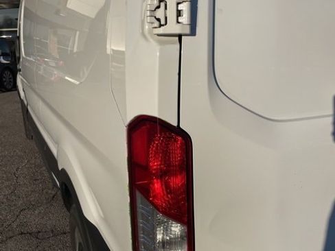 Used 2019 Ford Transit 250 148 Low Roof image 3