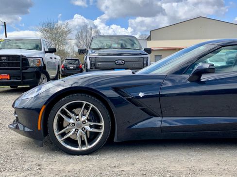 Used 2015 Chevrolet Corvette Stingray Coupe w/ 3LT Preferred Equipment Group RWD image 10