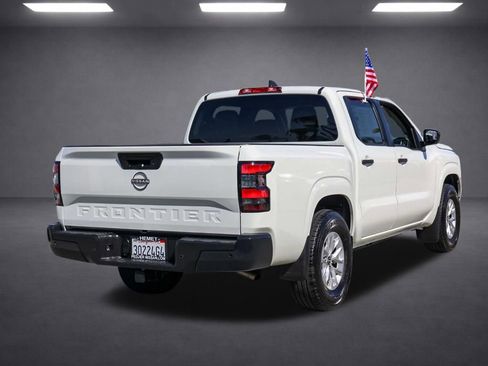 Used 2025 Nissan Frontier S RWD image 4