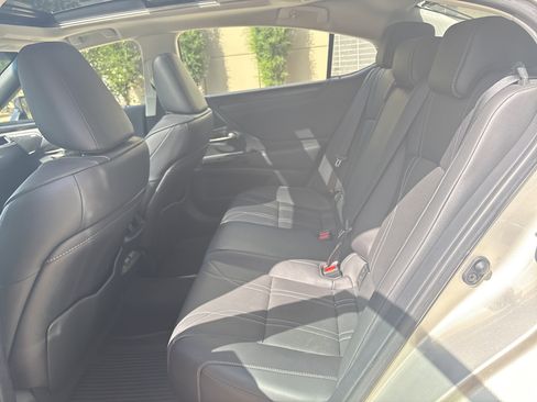 Used 2025 Lexus ES 350 w/ Accessory Package (Z2) FWD image 31