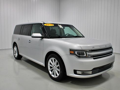 Used 2019 Ford Flex Limited AWD/4WD image 3