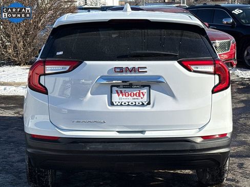 Used 2023 GMC Terrain SLE image 7