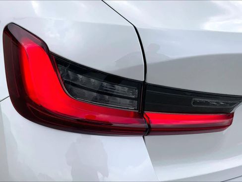 Used 2025 BMW 330i Sedan image 29