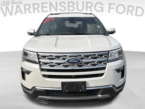 Used 2018 Ford Explorer Limited w/ Equipment Group 301A AWD/4WD image 2