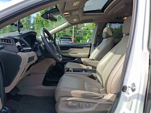Used 2024 Honda Odyssey Touring image 14