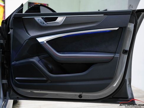 Used 2022 Audi RS 7 4.0T image 55