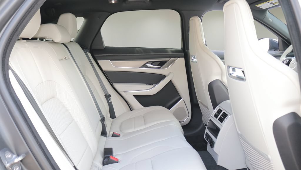 New 2026 Jaguar F-PACE R-Dynamic S AWD/4WD image 17