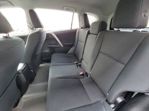 Used 2016 Toyota RAV4 LE AWD/4WD image 15