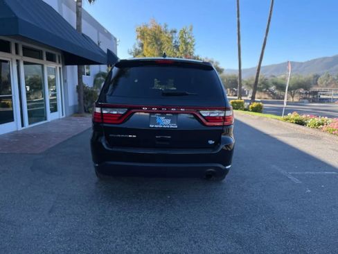 Used 2019 Dodge Durango SXT w/ 3rd Row Seating Group image 6