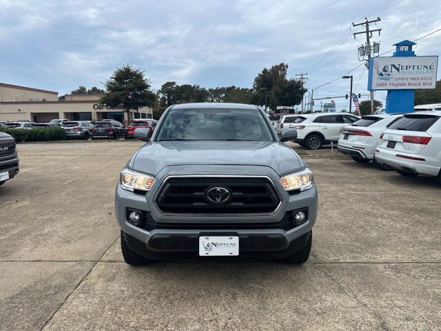 Used 2021 Toyota Tacoma SR5 AWD/4WD image 2