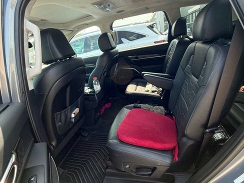 Used 2022 Kia Telluride SX w/ SX Prestige Package AWD/4WD image 17