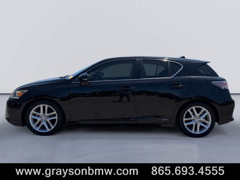 Used 2015 Lexus CT 200h w/ Navigation Package FWD image 6