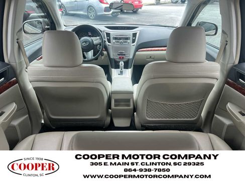 Used 2011 Subaru Outback 2.5i Limited image 13