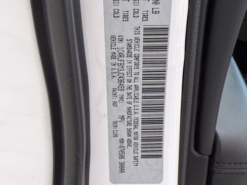 Used 2018 Jeep Grand Cherokee Limited AWD/4WD image 26