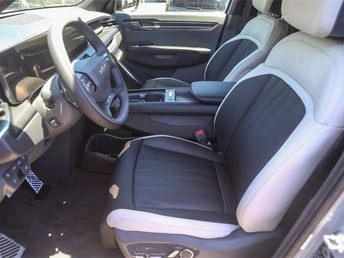 New 2026 Kia EV9 GT-Line image 32