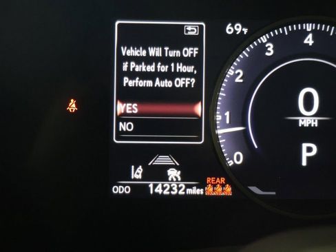 Used 2023 Lexus RX 350 Premium image 17