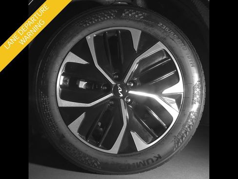 Certified 2023 Kia EV6 Wind w/ Wind Technology Package AWD/4WD image 11