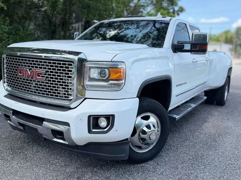 Used 2015 GMC Sierra 3500 Denali w/ Duramax Plus Package AWD/4WD image 3