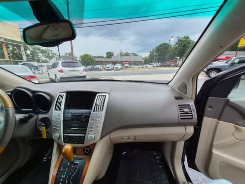 Used 2004 Lexus RX 330 w/ Premium Plus Pkg FWD image 15