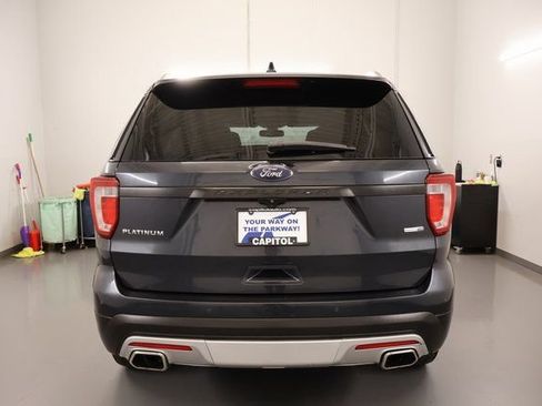 Used 2017 Ford Explorer Platinum AWD/4WD image 3