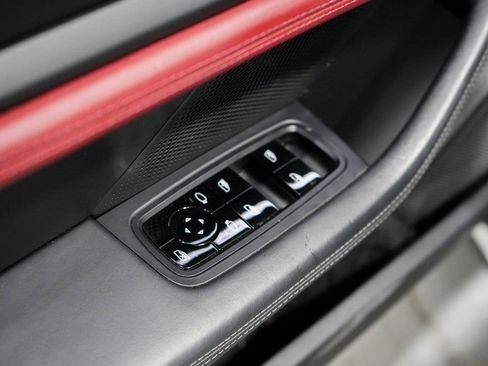 Used 2020 Porsche Taycan Turbo image 39